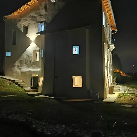 לינה וארוחת בוקר Casa Borriero Charme 4*